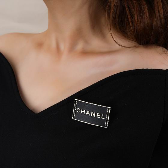 Chanel Brooch 12lyh119 (8)
