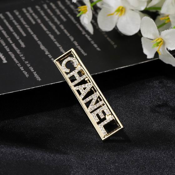 Chanel Brooch 12lyh120 (5)