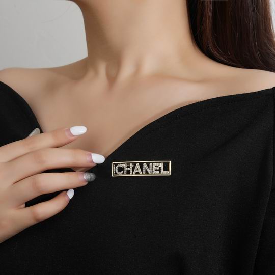Chanel Brooch 12lyh120 (7)