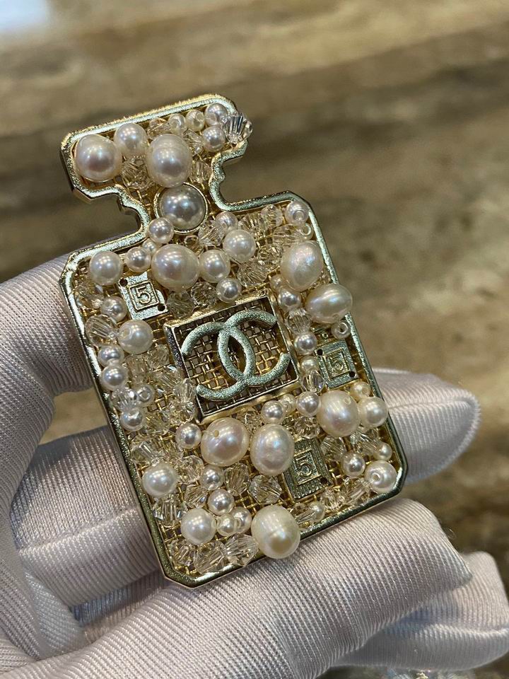 Chanel Brooch 12lyh122 (4)