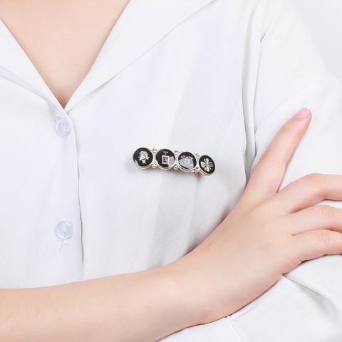 Chanel Brooch 12lyh124 (5)