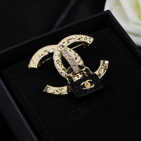 Chanel Brooch 12lyh125 (6)