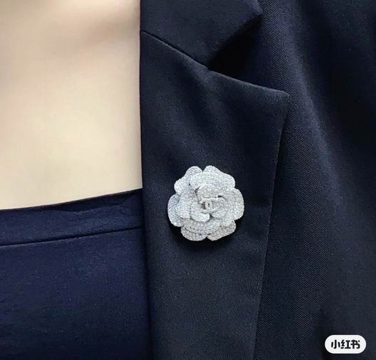 Chanel Brooch 12lyh131 (5)