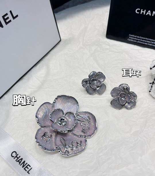 Chanel Brooch 12lyh66 (4)