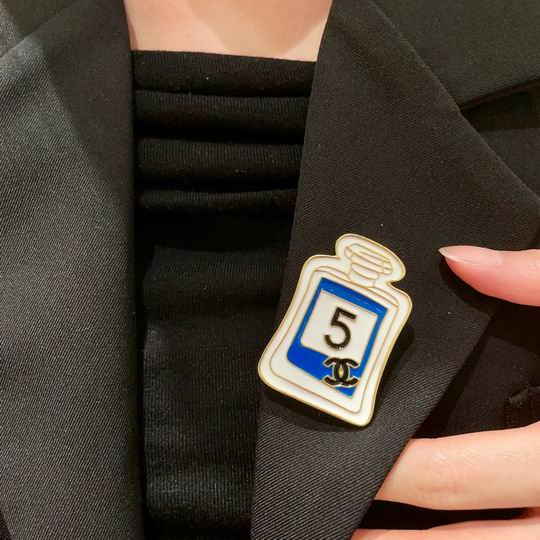 Chanel Brooch 12lyh69 (5)