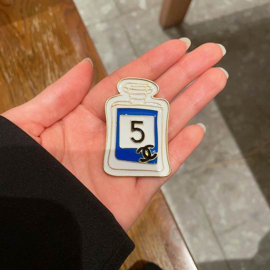 Chanel Brooch 12lyh69 (8)