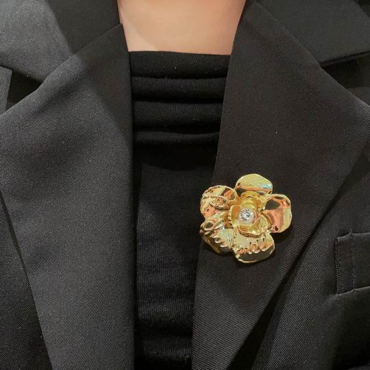 Chanel Brooch 12lyh70 (6)