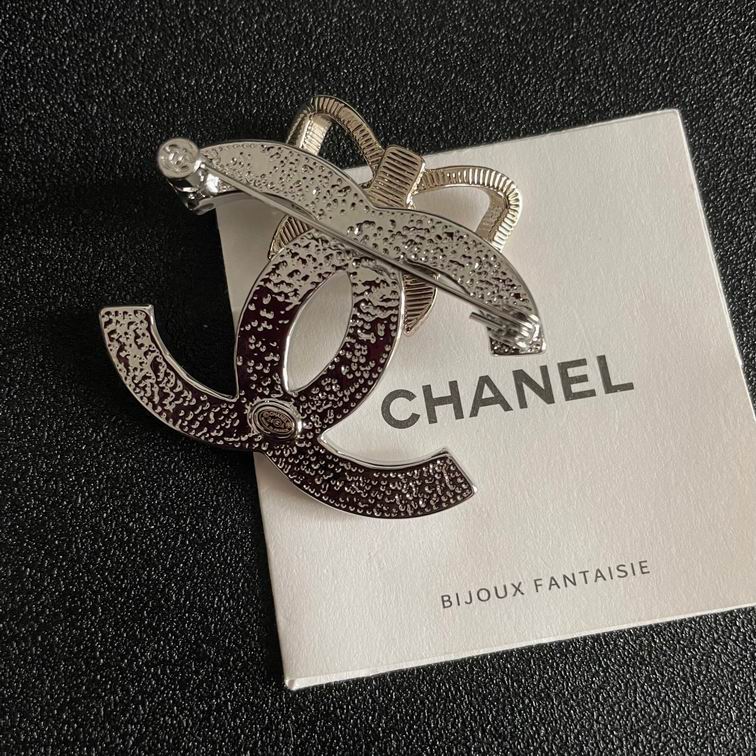Chanel Brooch 12lyh71 (4)