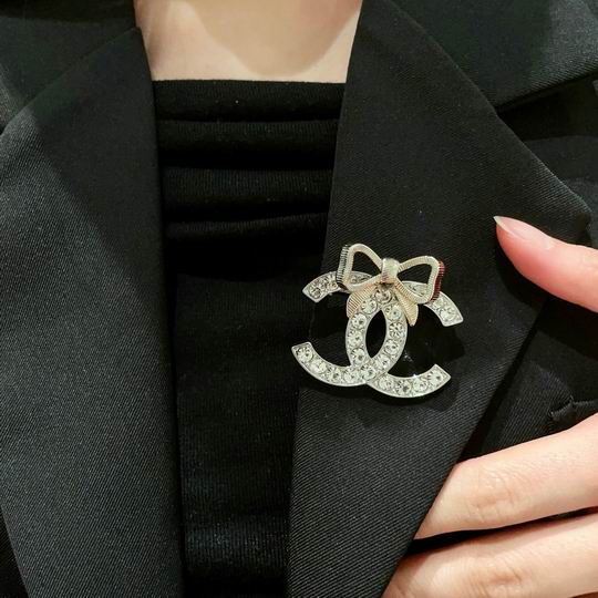 Chanel Brooch 12lyh71 (5)
