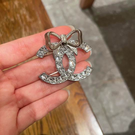 Chanel Brooch 12lyh71 (8)