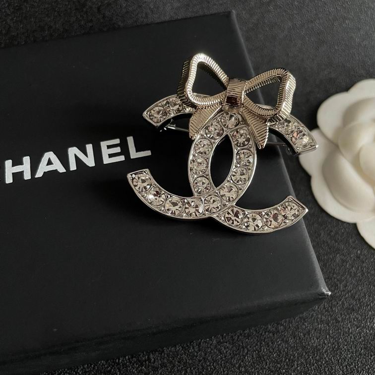 Chanel Brooch 12lyh71 (9)
