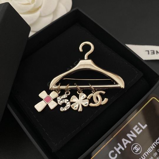 Chanel Brooch 12lyh75 (1)