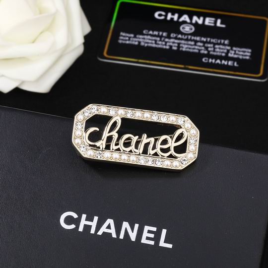 Chanel Brooch 12lyh83 (2)