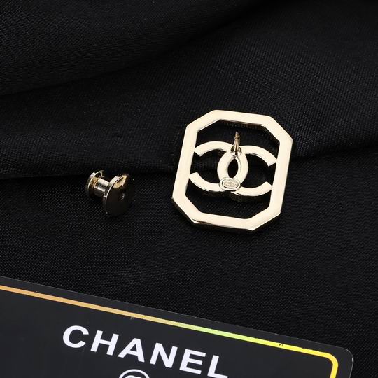 Chanel Brooch 12lyh85 (3)