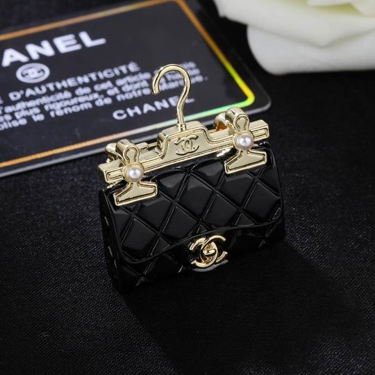 Chanel Brooch 12lyh89 (3)