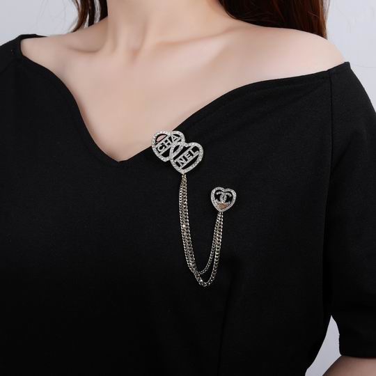 Chanel Brooch 12lyh91 (7)
