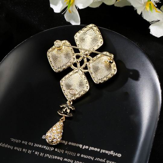 Chanel Brooch 12lyh92 (4)