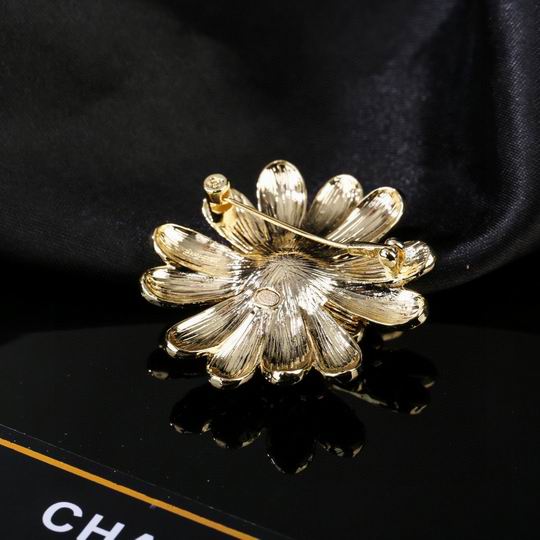 Chanel Brooch 12lyh95 (2)