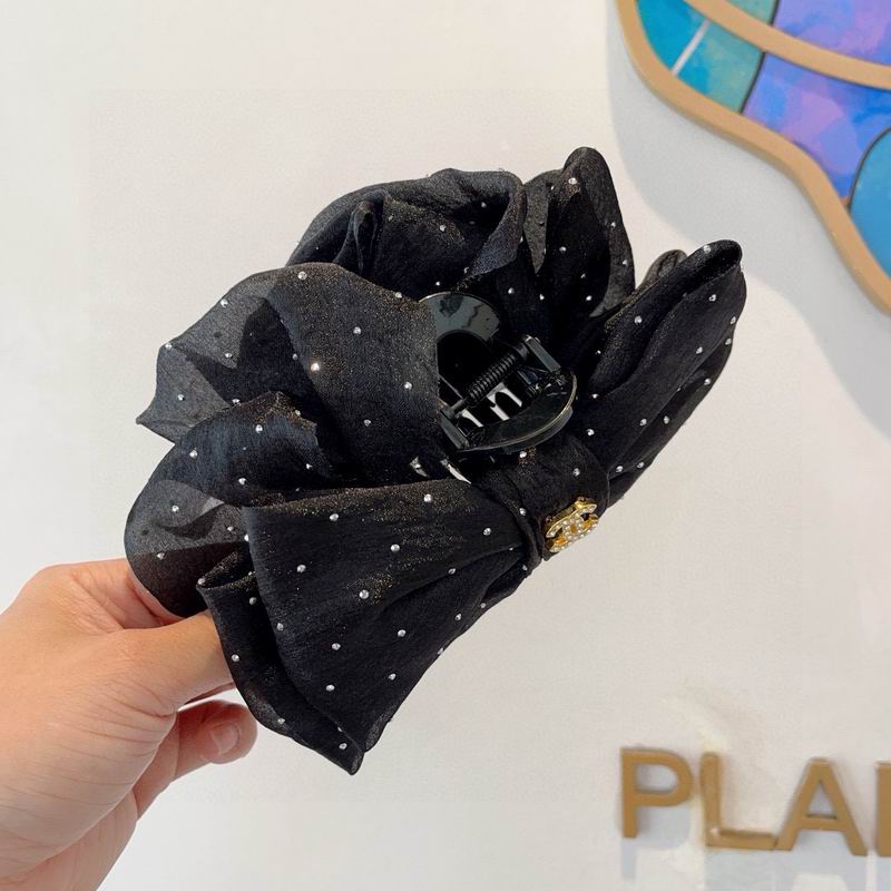 Chanel Hair Grab Clip hh (114)