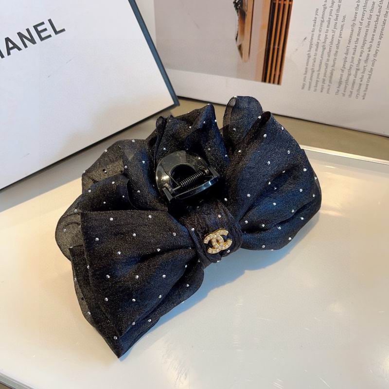 Chanel Hair Grab Clip hh (116)