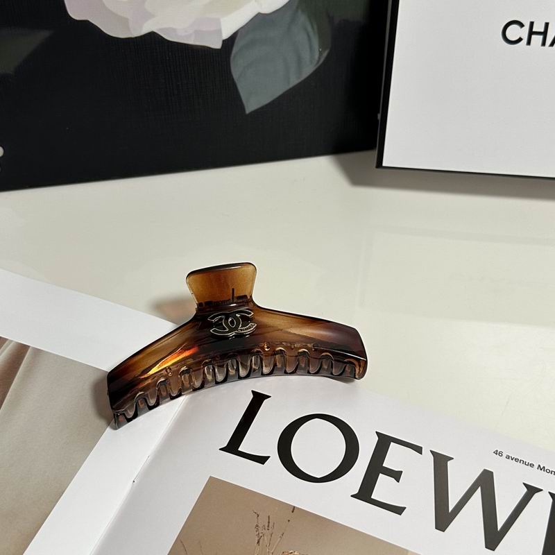 Chanel Hair Grab Clip hh (121)