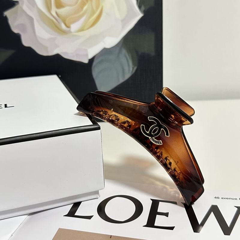 Chanel Hair Grab Clip hh (123)