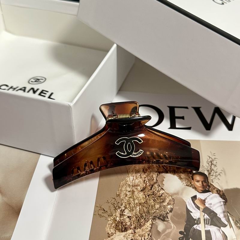 Chanel Hair Grab Clip hh (124)