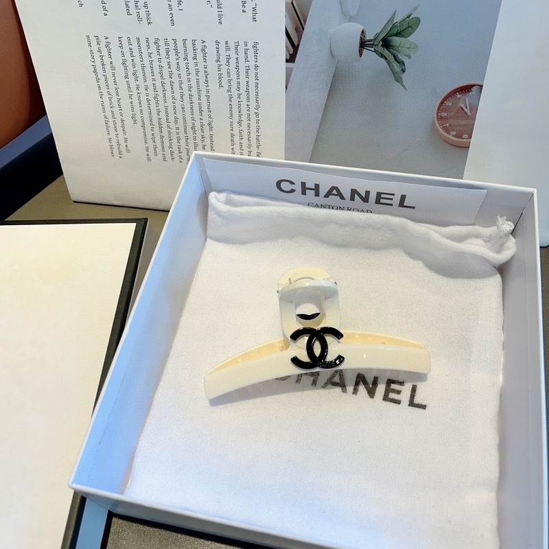 Chanel Hair Grab Clip hh (13)