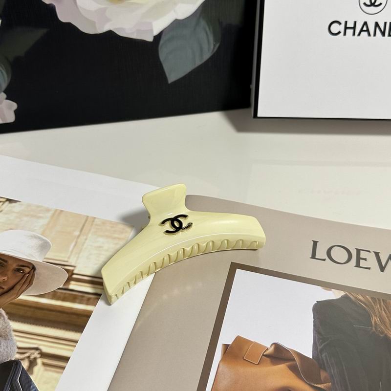 Chanel Hair Grab Clip hh (130)