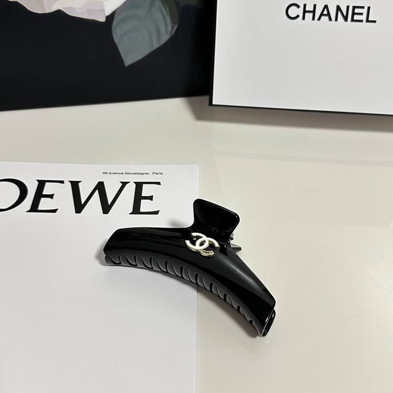 Chanel Hair Grab Clip hh (138)