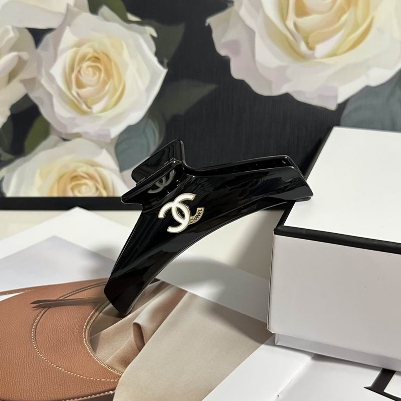 Chanel Hair Grab Clip hh (140)