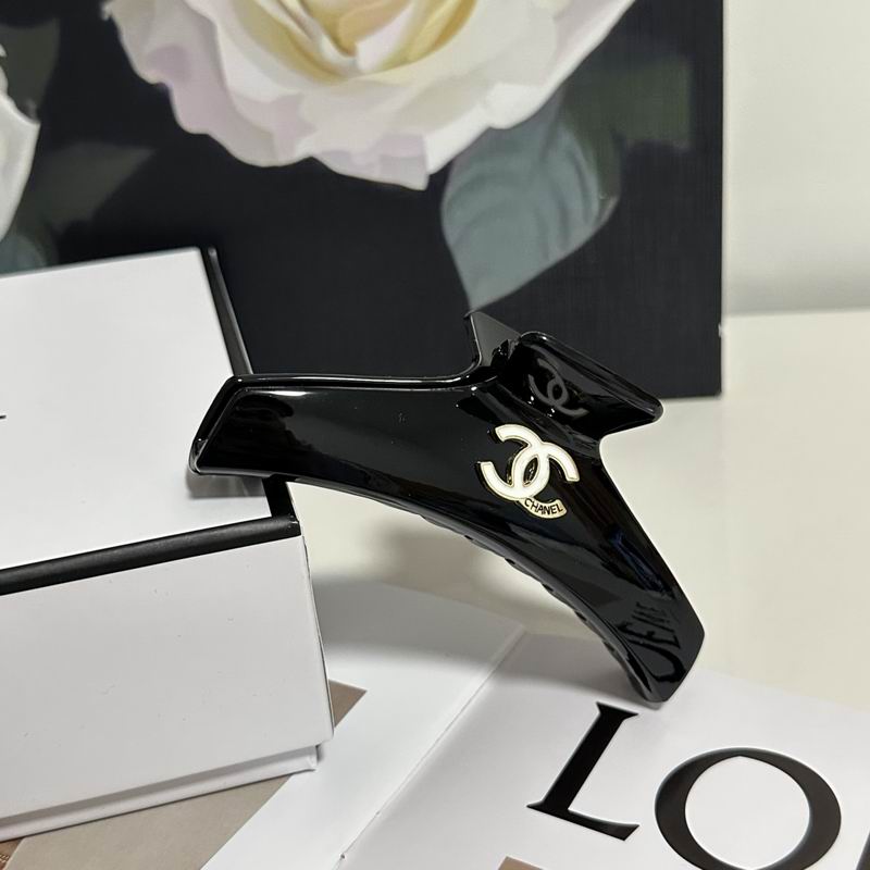 Chanel Hair Grab Clip hh (141)