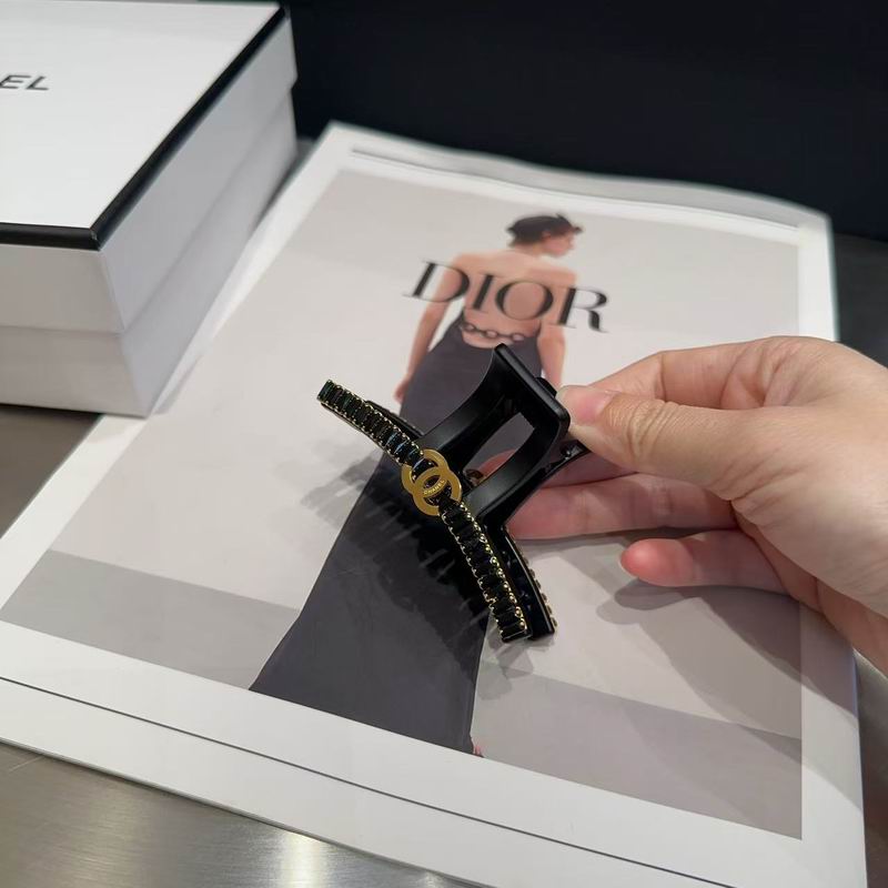 Chanel Hair Grab Clip hh (148)