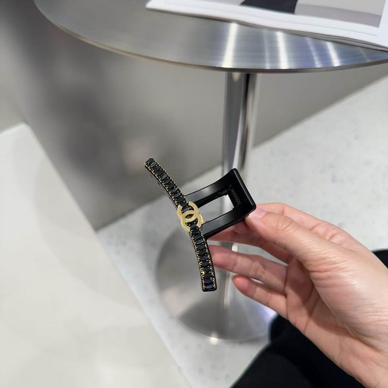 Chanel Hair Grab Clip hh (151)