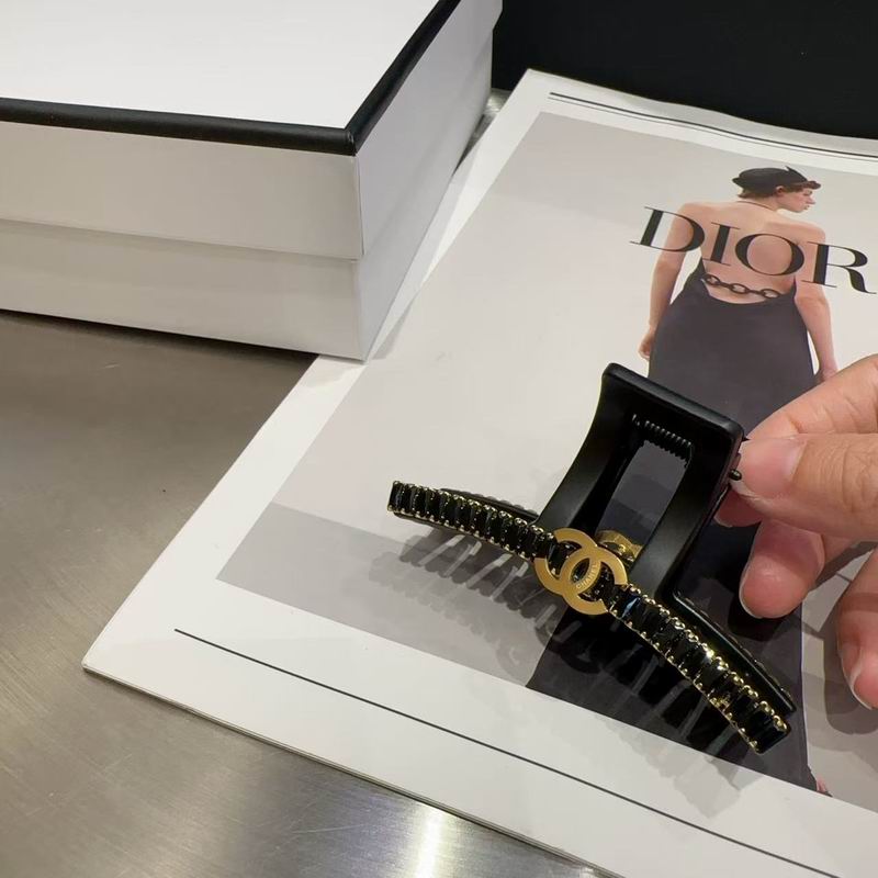 Chanel Hair Grab Clip hh (152)