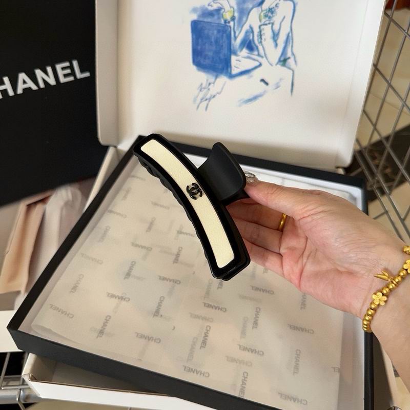 Chanel Hair Grab Clip hh (155)