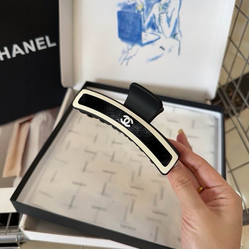 Chanel Hair Grab Clip hh (161)