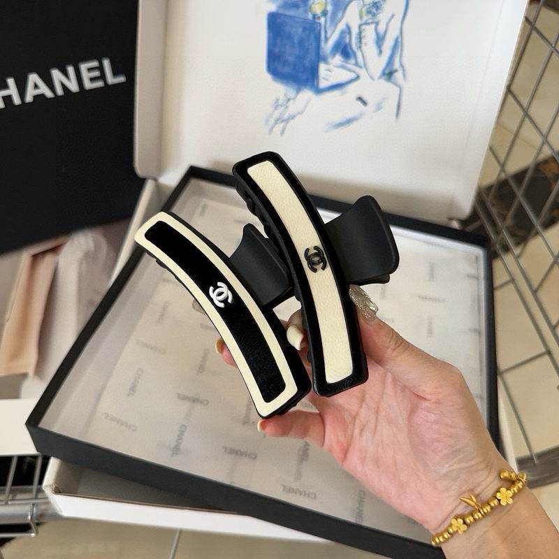 Chanel Hair Grab Clip hh (164)