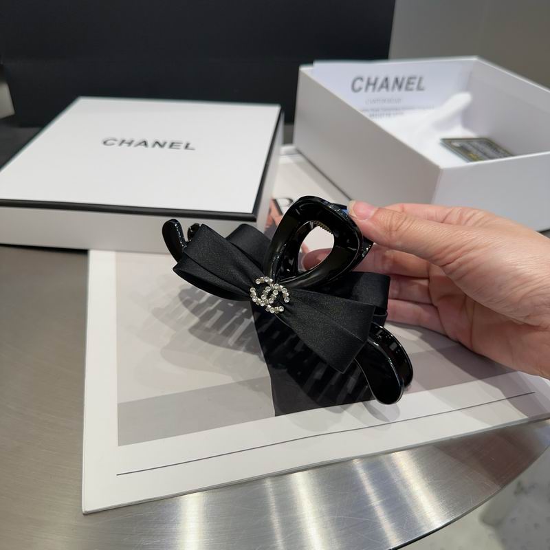 Chanel Hair Grab Clip hh (173)
