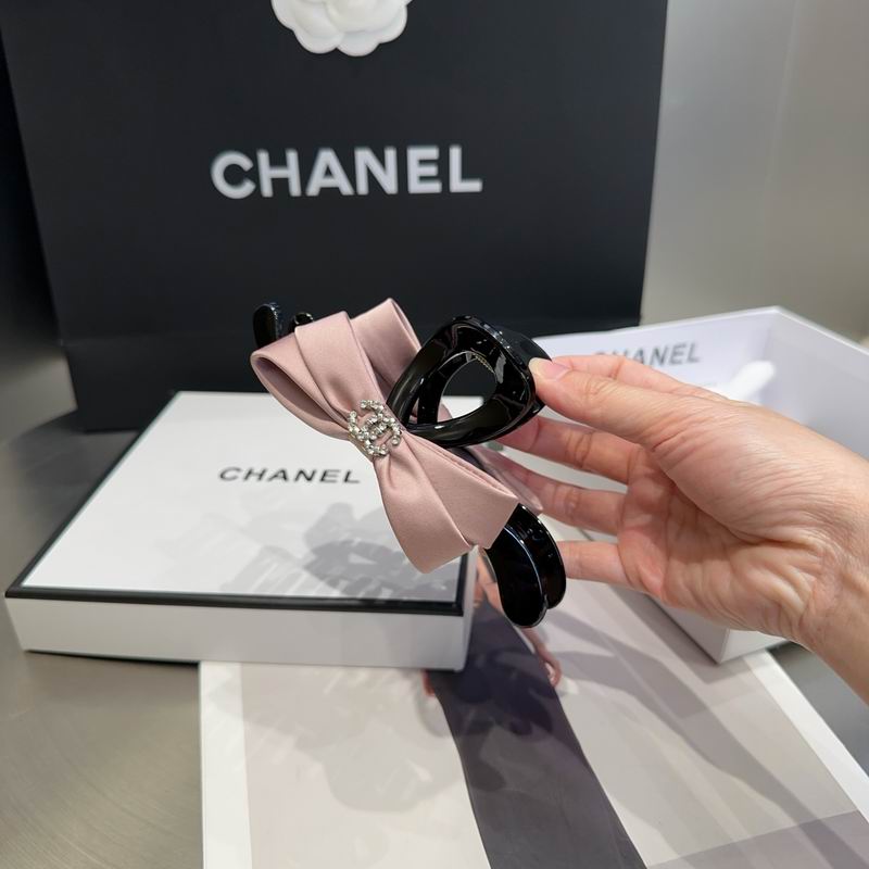 Chanel Hair Grab Clip hh (183)