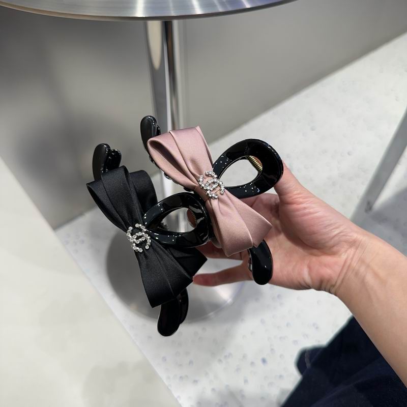 Chanel Hair Grab Clip hh (187)