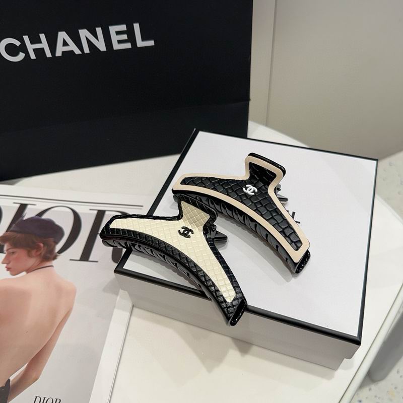 Chanel Hair Grab Clip hh (189)