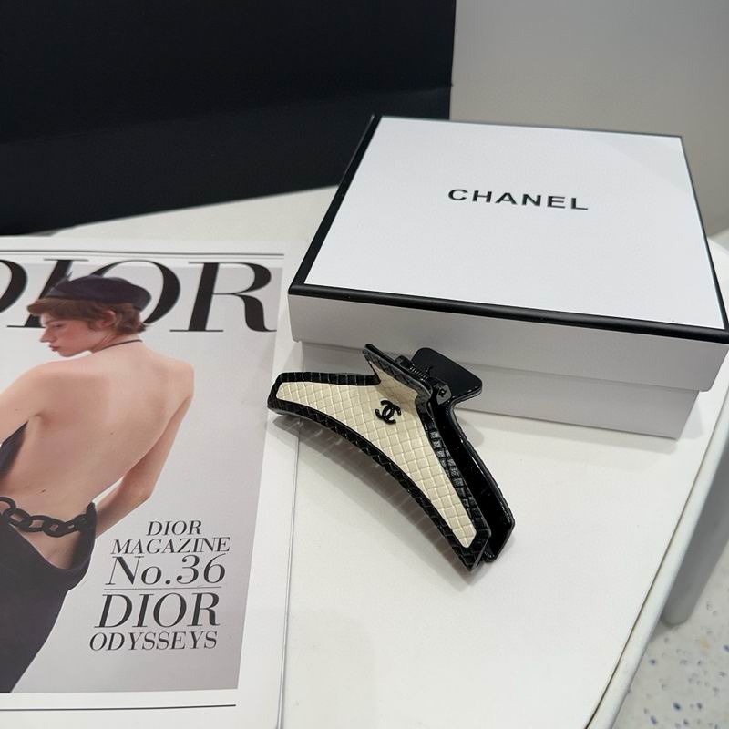 Chanel Hair Grab Clip hh (190)
