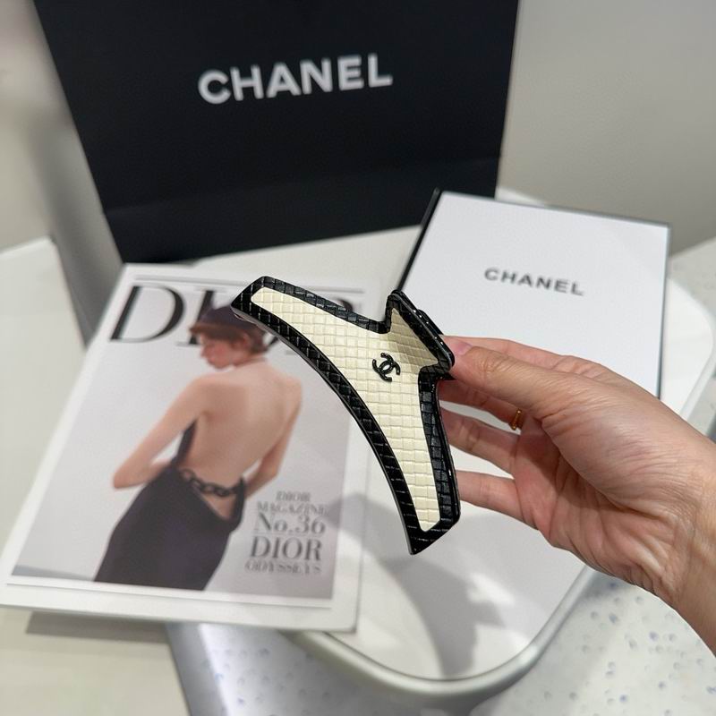 Chanel Hair Grab Clip hh (191)