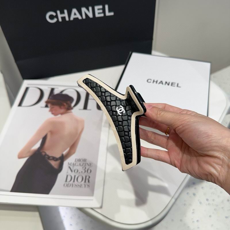 Chanel Hair Grab Clip hh (198)