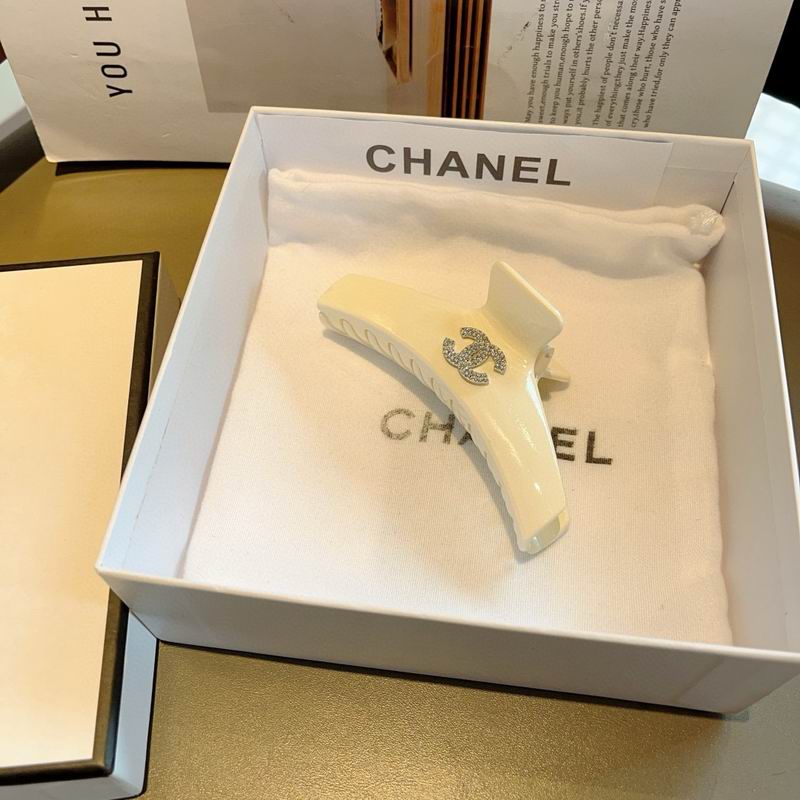 Chanel Hair Grab Clip hh (32)