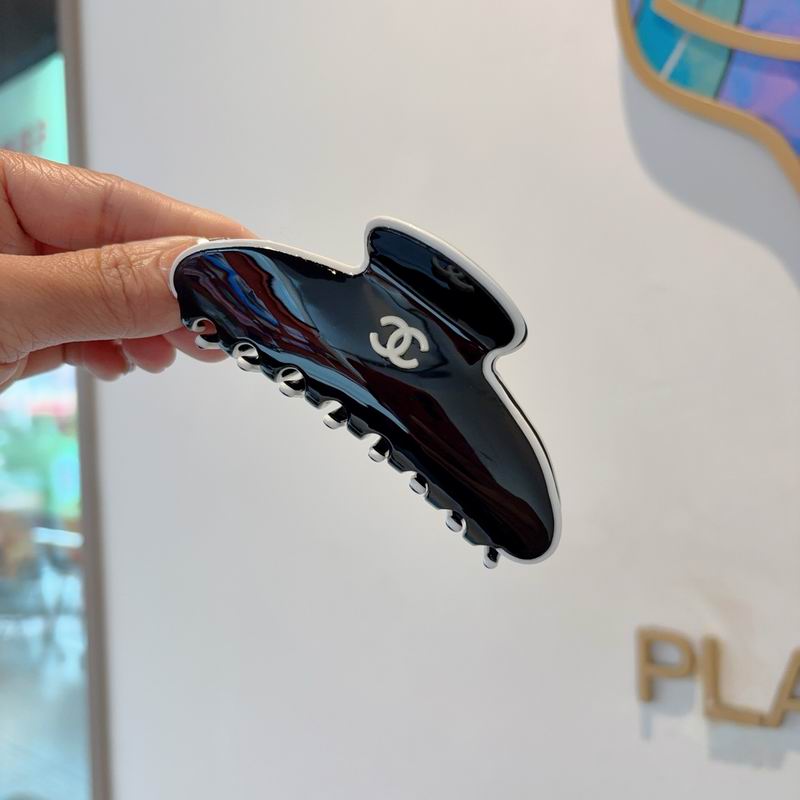 Chanel Hair Grab Clip hh (42)
