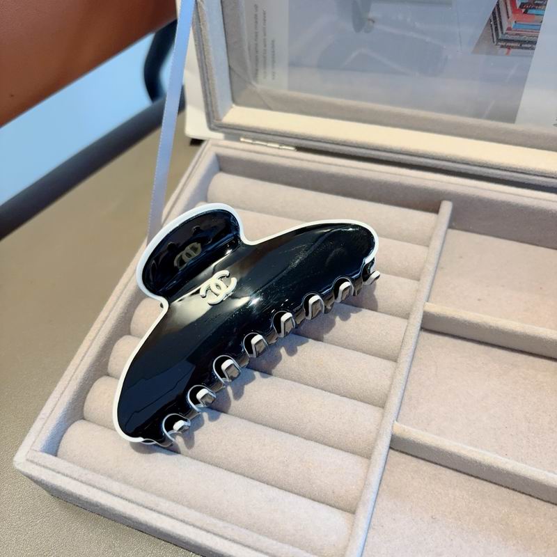 Chanel Hair Grab Clip hh (45)
