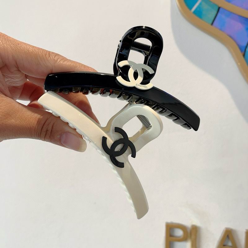 Chanel Hair Grab Clip hh (8)