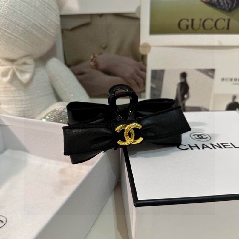 Chanel Hair Grab Clip hh (80)